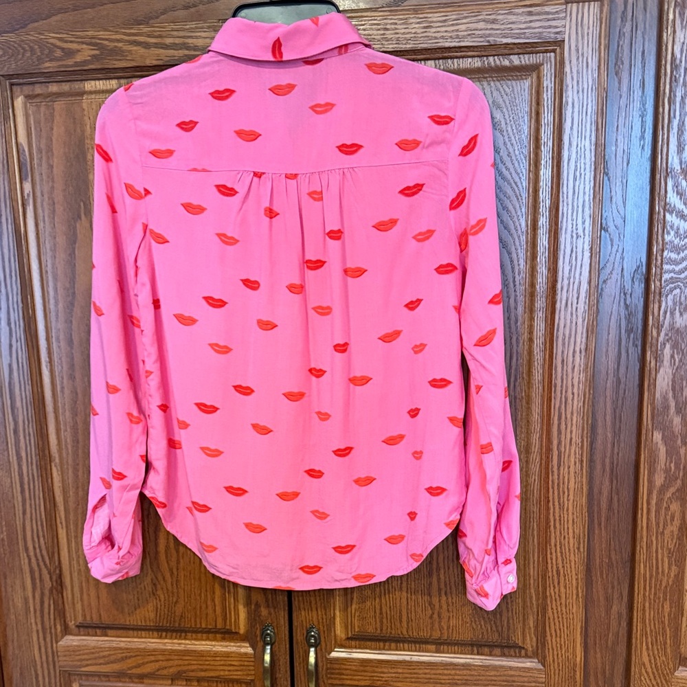 LOFT Pink Blouse with Red Lips Pattern - Picture 5 of 7